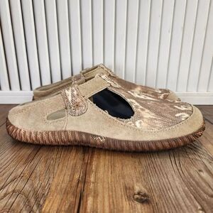 Acorn Earthroamer T-Strap Womens Sz 8 Brown Suede Slip On Distressed Boho Shoes